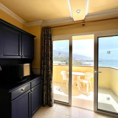 One Bedroom With Heated Pool And Very Close To Playa Jardin In * Puerto de la Cruz (Tenerife)