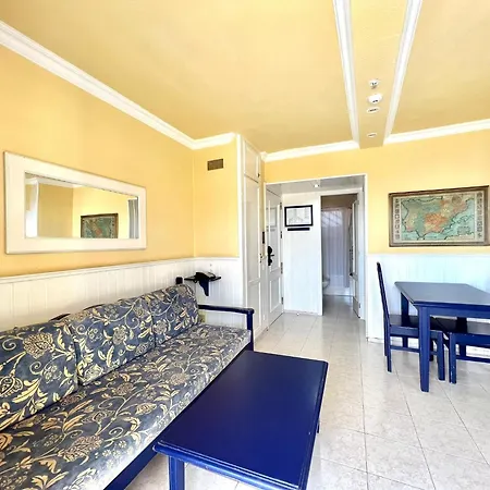 One Bedroom With Heated Pool And Very Close To Playa Jardin In
