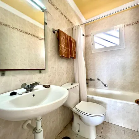 Appartement One Bedroom With Heated Pool And Very Close To Playa Jardin In