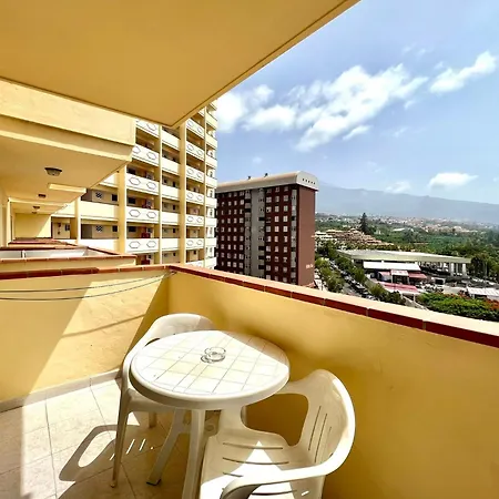 One Bedroom With Heated Pool And Very Close To Playa Jardin In Appartement *