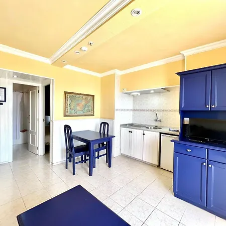One Bedroom With Heated Pool And Very Close To Playa Jardin In * Puerto de la Cruz (Tenerife)