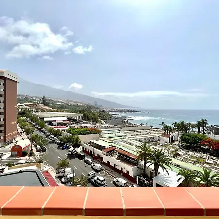 One Bedroom With Heated Pool And Very Close To Playa Jardin In Apartment
