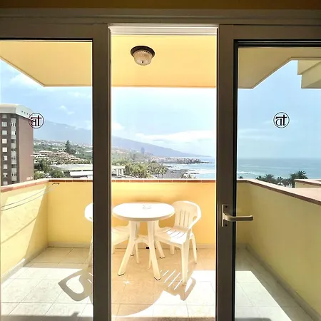 One Bedroom With Heated Pool And Very Close To Playa Jardin In Apartment *