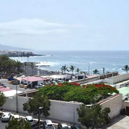 One Bedroom With Heated Pool And Very Close To Playa Jardin In Apartmán